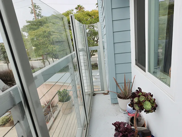 1901 Victoria Ave #105 — Photo 13