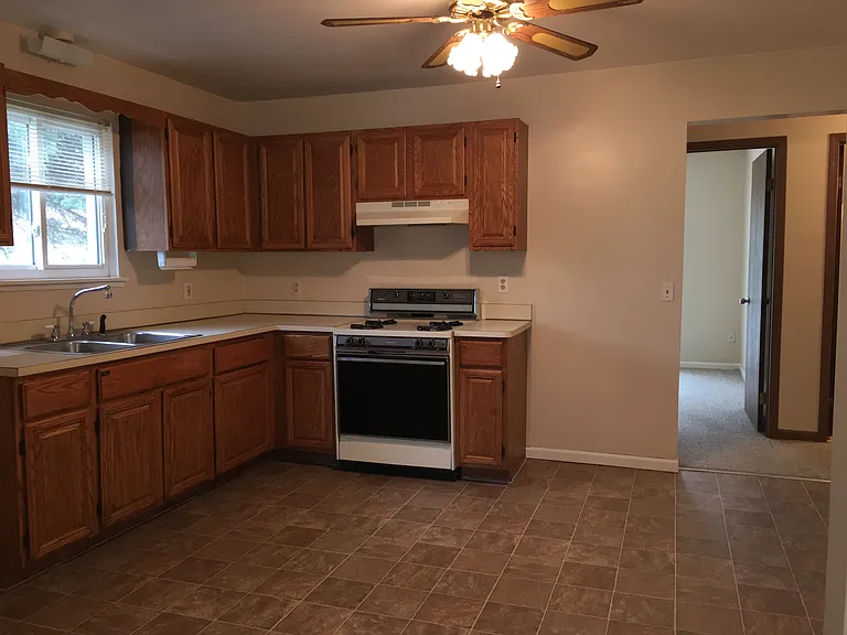 12 N Black River Rd — Photo 9