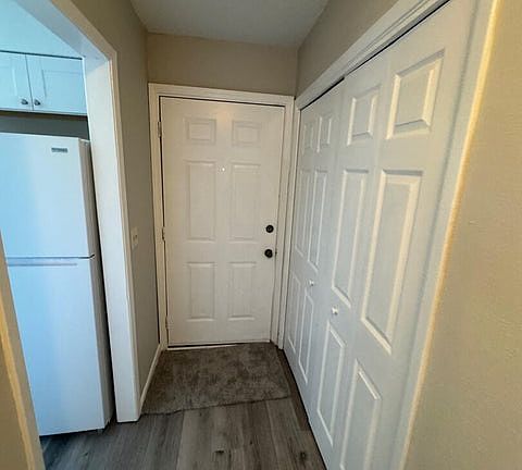 3rd image of 14 Cape Dr NW APT E