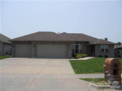 Great 3 Bedroom, 2 bath home.