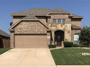 1100 Hidden Lake Dr, Burleson, TX 76028