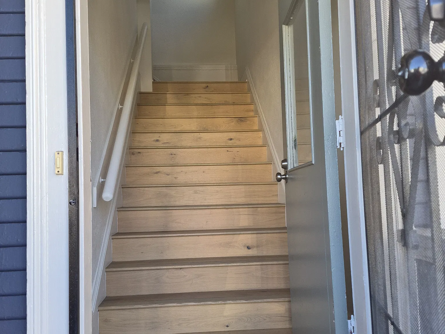 4 bed, 1493 sqft, $4,250 — Photo 4