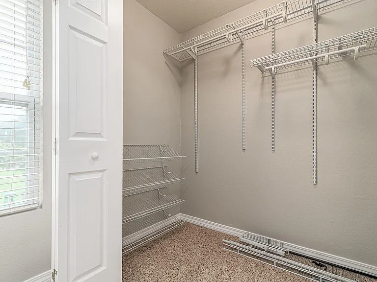 100 Corwin Dr — Photo 26
