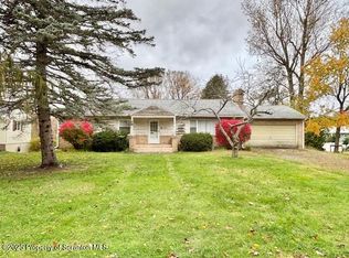 1004 Sleepy Hollow Rd, Clarks Summit, PA 18411