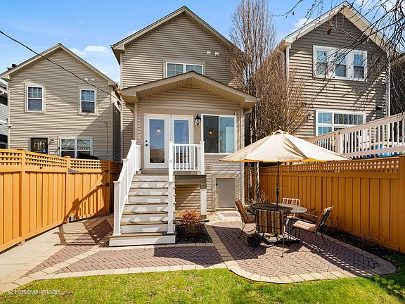 2nd image of 3644 N Avondale Ave