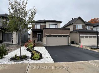 609 Putney Cres, Ottawa, ON K2S 2N6