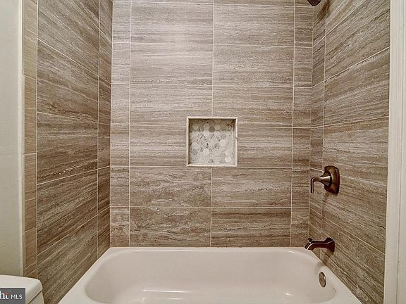 5th image of 11100 Beaver Trail Ct #Ll