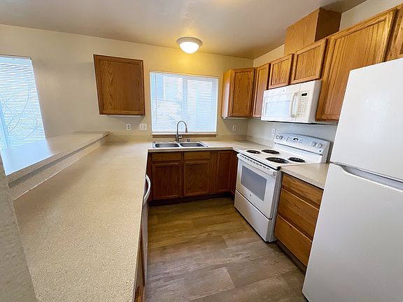 2nd image of 17728 12th Ave NE #201