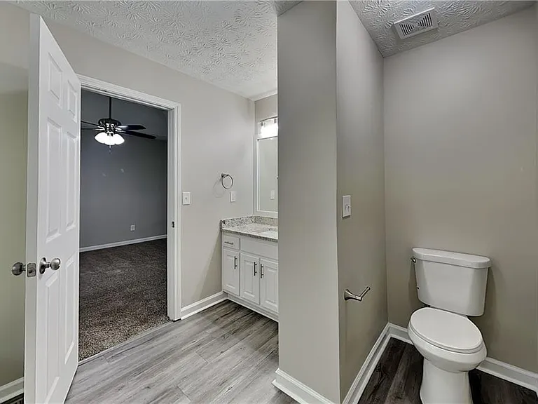 658 Castlebrooke Way — Photo 9