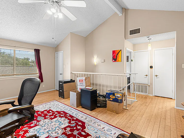 8301 Greenslope Dr — Photo 14