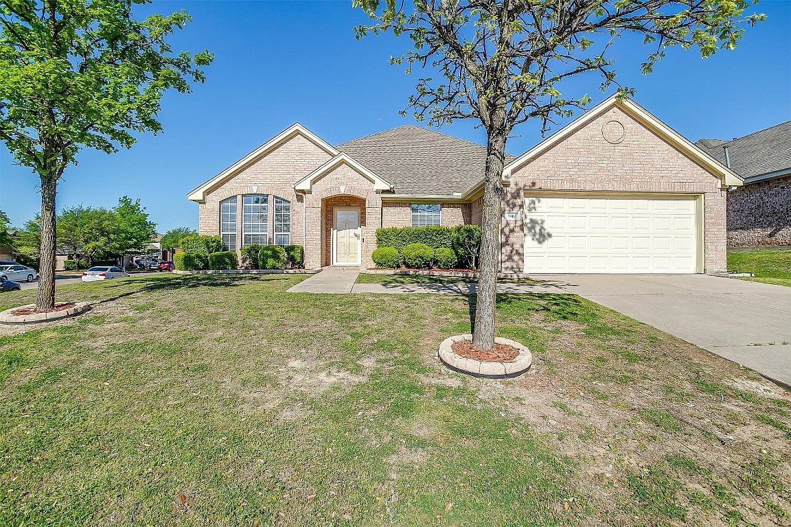 8663 Darrington Dr, Dallas, TX 75249 Zillow