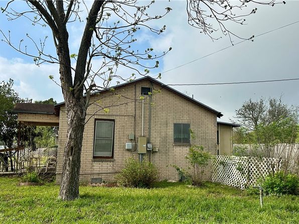 905 S Adams St, Alice, TX 78332