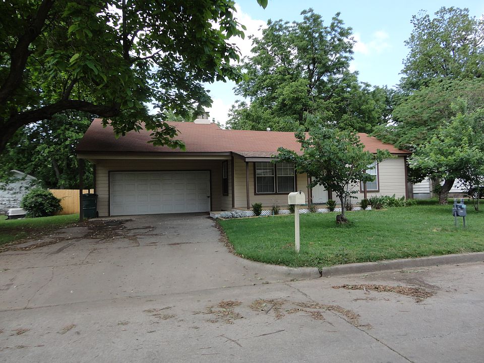 1st image of 2119 E Oklahoma St