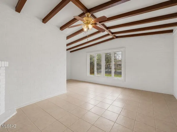 2467 N Sparkman Blvd, Tucson, AZ 85716