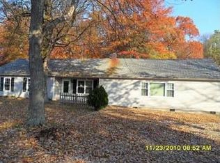 7181 Hopkins Cir, Gloucester, VA 23061