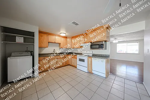3550 E Voltaire Dr Photo 1
