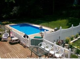 23 Peach Orchard Rd, Waterbury, CT 06706