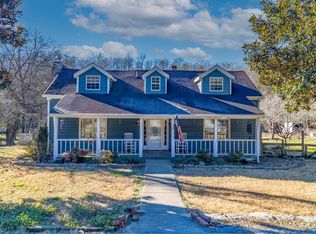 908 Fanning Hollow Rd, Belvidere, TN 37306
