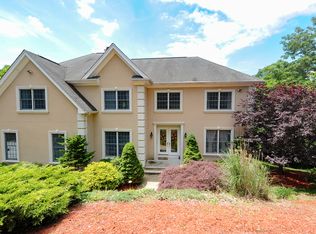 10 Vizcaya Ct, Wayne, NJ 07470
