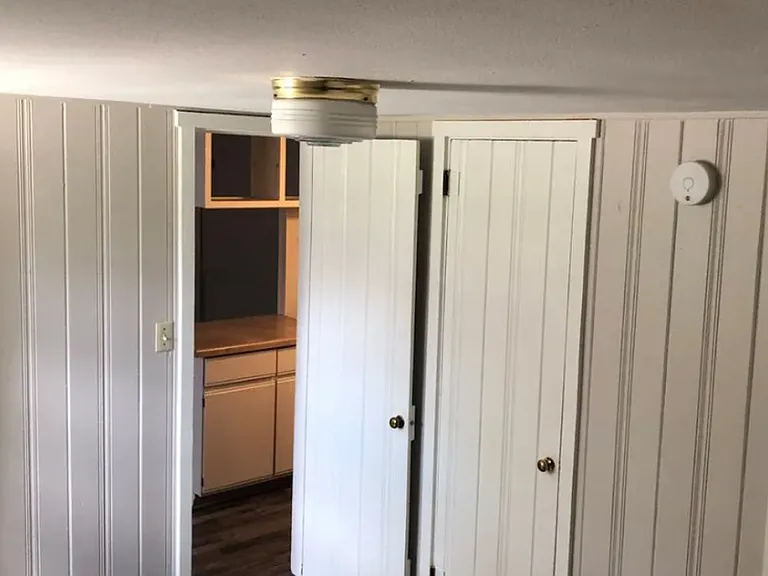 511 W University Ave — Photo 14