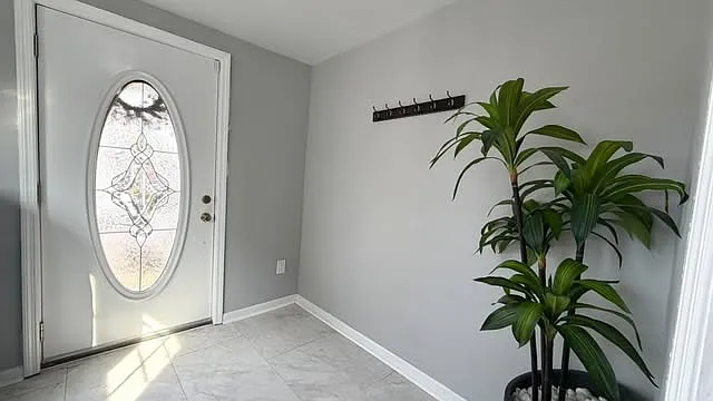 49 Orange Ave — Photo 4