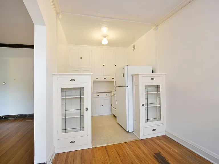 2120 Aldrich Ave S — Photo 8