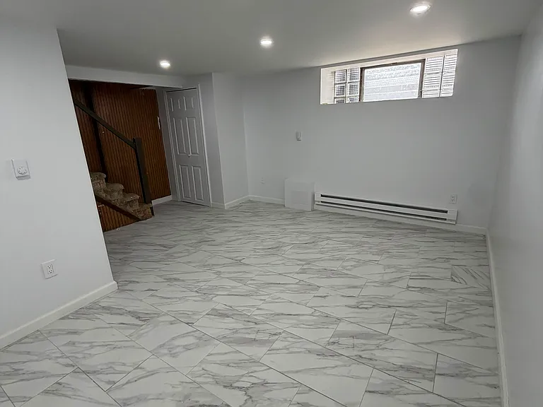 4235 J St — Photo 2