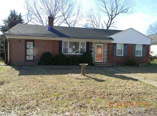 416 S 19th Ave, Hopewell, VA 23860