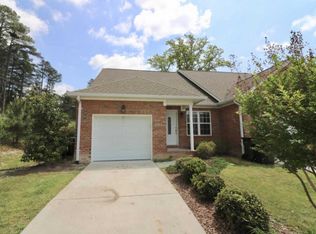 208 Clover Ct, Aberdeen, NC 28315