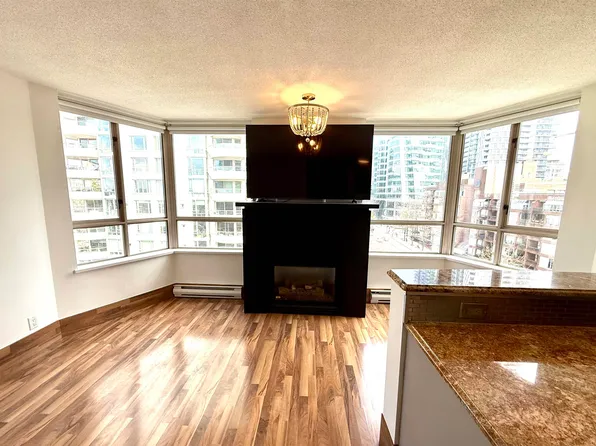1003 Pacific St #1007, Vancouver, BC V6E 4P2
