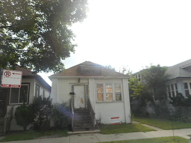 11405 S Stewart Ave photo 1
