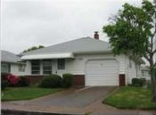 31 Tortola St, Toms River, NJ 08757