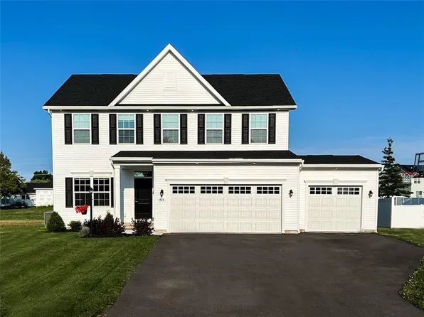 426 Alyssa Way, Webster, NY 14580