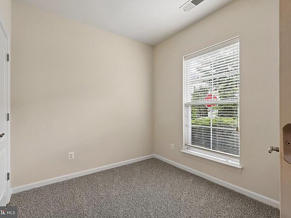 4th image of 8186 Falls Grove Dr
