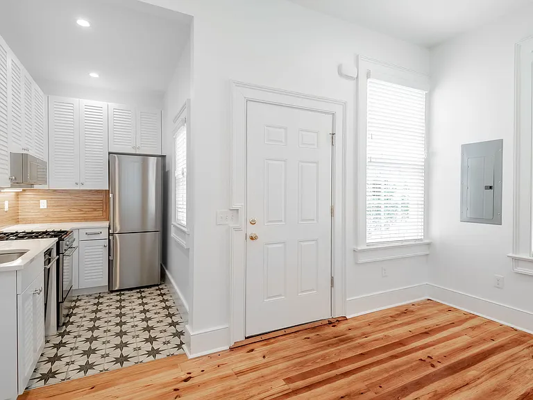 178 Broad St #B — Photo 7