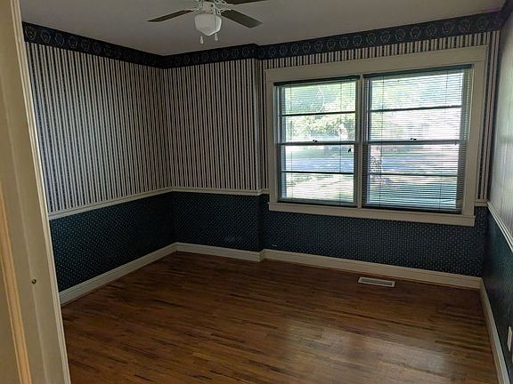 3rd image of 340 Hillside St