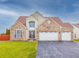 1500 Misty Ln, Bolingbrook, IL 60490