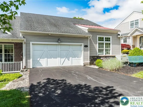 5529 Briar Ln, Whitehall, PA 18052