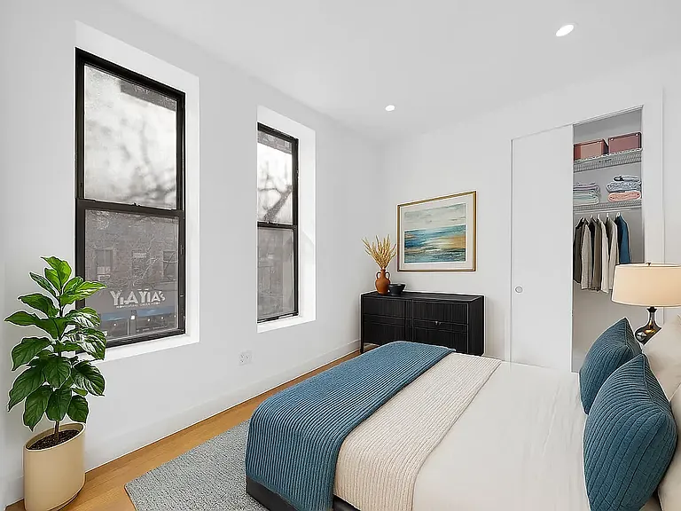 403 E 69th St #2C — Photo 3