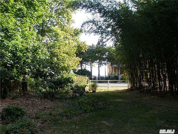 4th image of 273 E Montauk Hwy