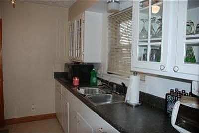 4th image of 3737 California Ave
