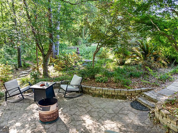 4th image of 1666 Pondside Dr