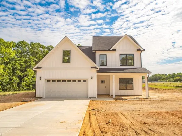 1717 Memory Ln, Burlington, NC 27217