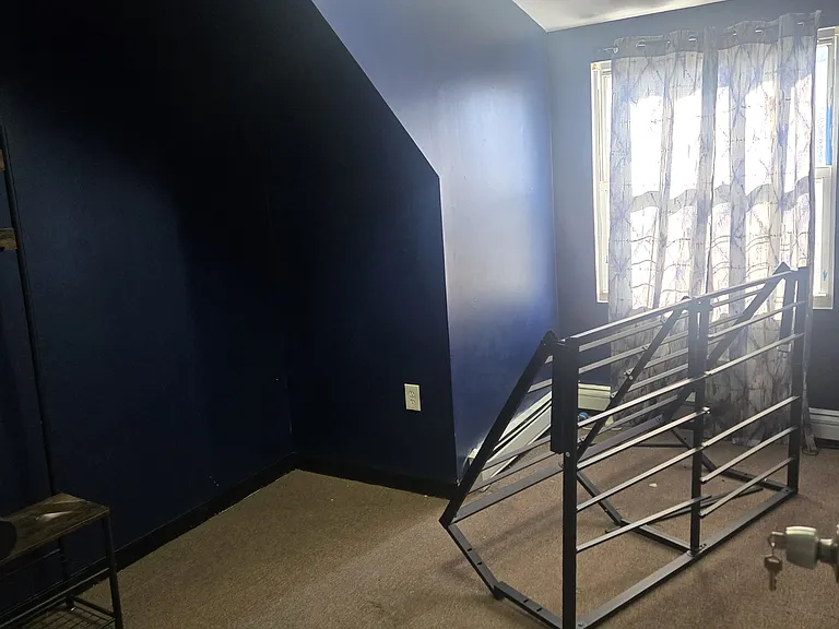 124 Nicholas Ave #2 — Photo 4