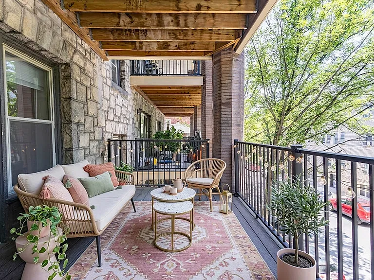 Pine Terrace B4 Balcony