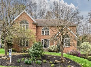 5258 Karrington Dr, Gibsonia, PA