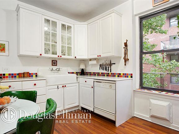 5th image of 57 W 93rd St APT 4A