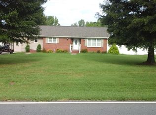1009 Friendly Rd, Eden, NC 27288