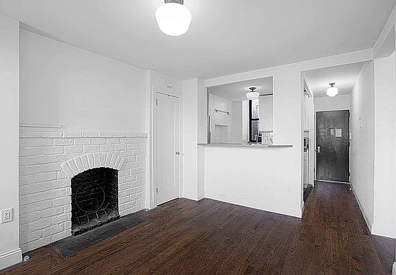 4th image of 7 Morton St APT 5B