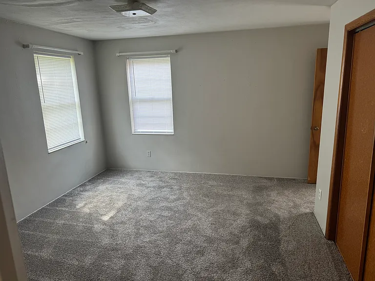 316 E Dunklin St #M — Photo 4